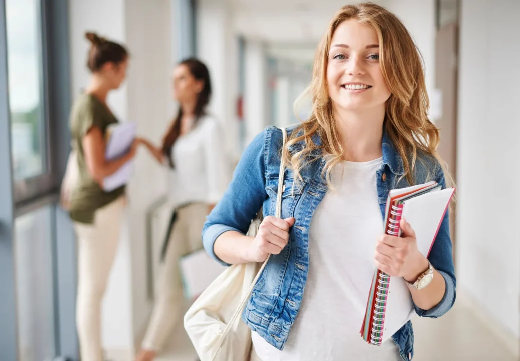 découvrez notre assurance habitation étudiante à seulement 5€/mois ! protégez votre logement et vos biens tout en bénéficiant d'une couverture adaptée à vos besoins. idéale pour les étudiants souhaitant sécuriser leur quotidien sans se ruiner.